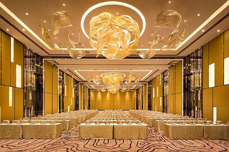 在广州金阳美景酒店，做一名宴会服务员究竟是怎样的一份工作呢？今天我们就来深度剖析一下这个岗位。